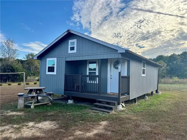 10 Lucky 1 CIR, Mound City, KS 66056