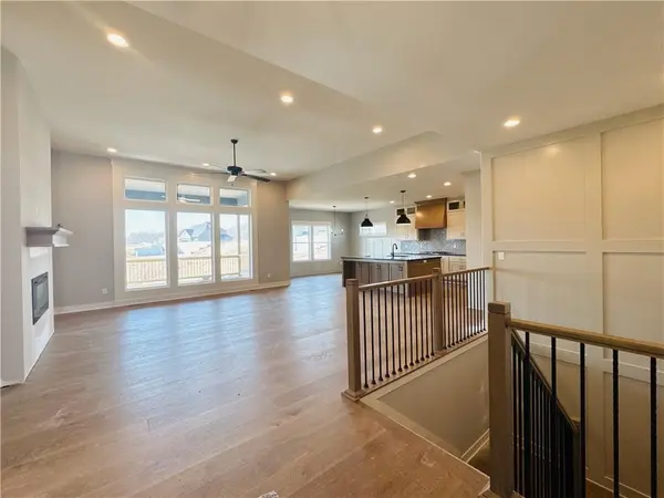 12770 NW Larkspur LN, Platte City, MO 64079