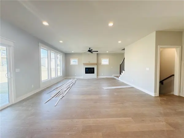 18130 NW 127th ST, Platte City, MO 64079