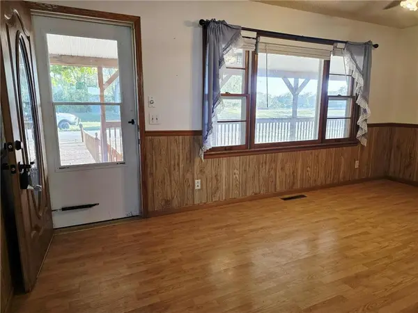 15518 E 850 RD, Mound City, KS 66056