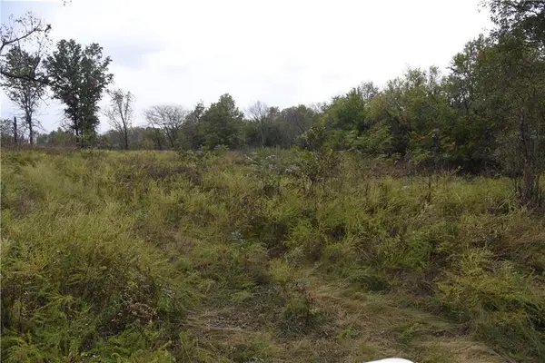 1000 RD, Mound City, KS 66056