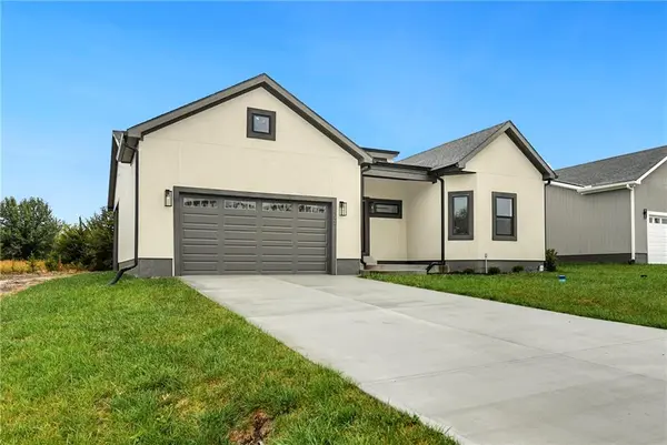 153 S Linn Valley DR, Linn Valley, KS 66040