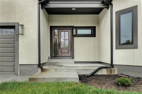 153 S Linn Valley DR, Linn Valley, KS 66040