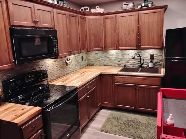 133 S Linn Valley DR, Linn Valley, KS 66040