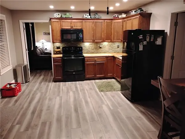 133 S Linn Valley DR, Linn Valley, KS 66040