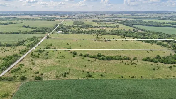 136 Haskell RD, Quenemo, KS 66528