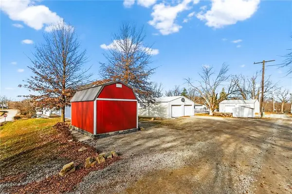 200 N Main ST, Oregon, MO 64473