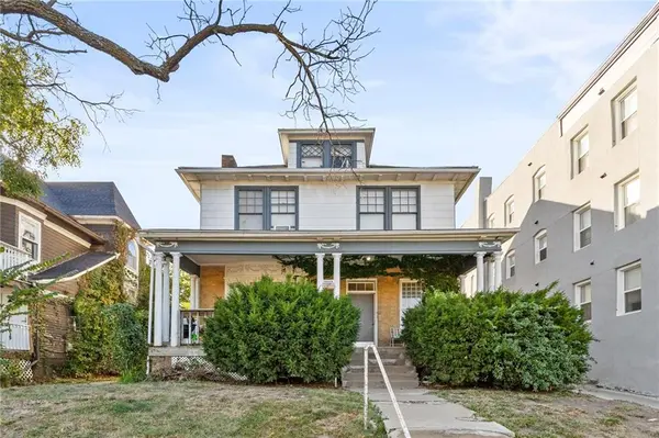 3826 Warwick BLVD, Kansas City, MO 64111