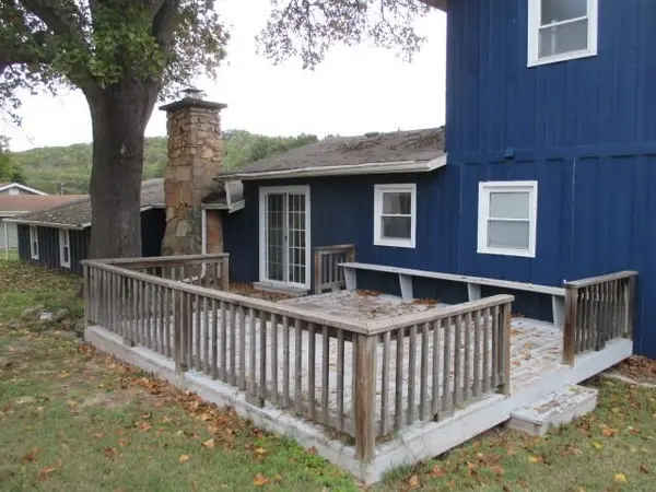 911 Georgene RD, Camdenton, MO 65020
