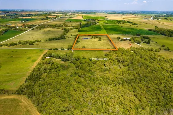 134 N 1150 RD, Berryton, KS 66409