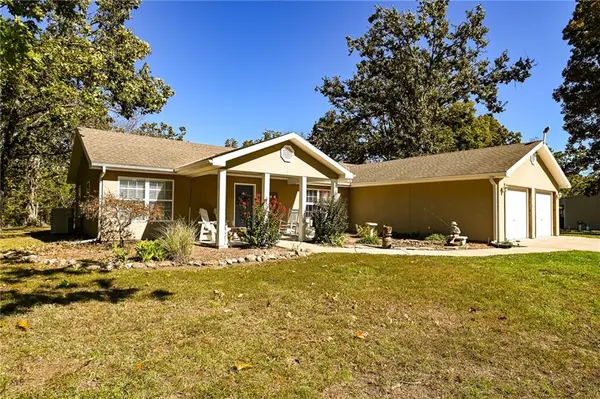 33981 County Road 96 HWY, Cross Timbers, MO 65634