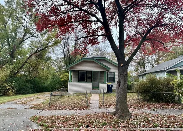 5744 Indiana AVE, Kansas City, MO 64130