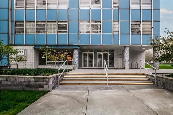 333 W Meyer  Unit 213 BLVD, Kansas City, MO 64133