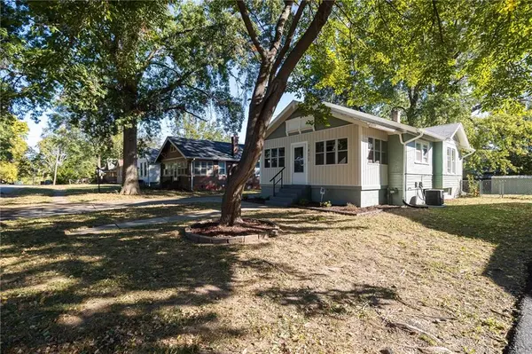 1431 S Ralston AVE, Independence, MO 64052