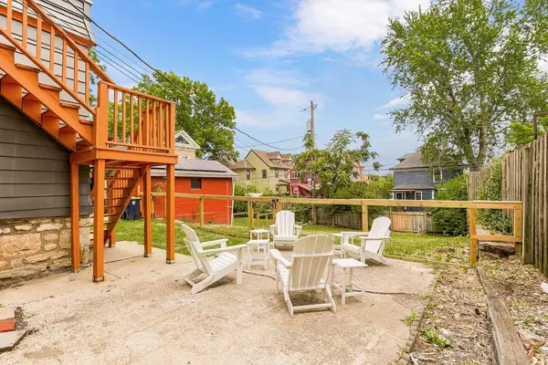 3951 Warwick ST, Kansas City, MO 64111