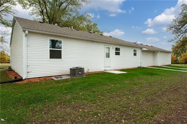 730 E Cambridge RD, Belton, MO 64012