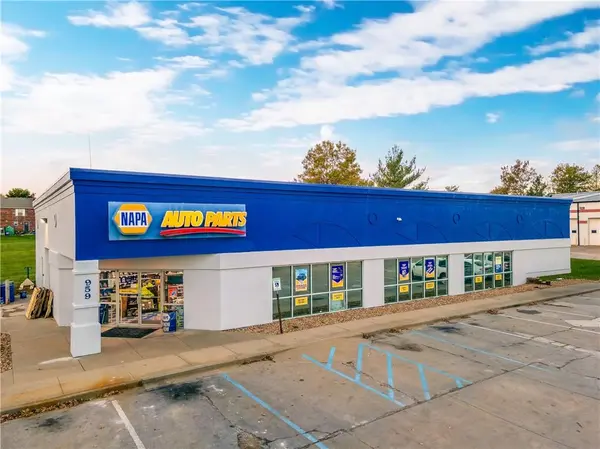 959 SE Oldham Pkwy, Lee's Summit, MO 64081