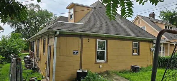 512 Miami ST, Leavenworth, KS 66048