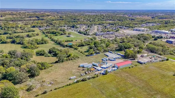 11 NE 175th RD, Warrensburg, MO 64093