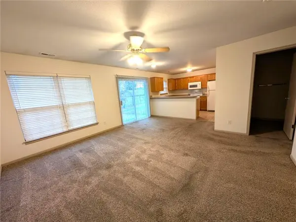 1230 Helen CT, Eudora, KS 66025