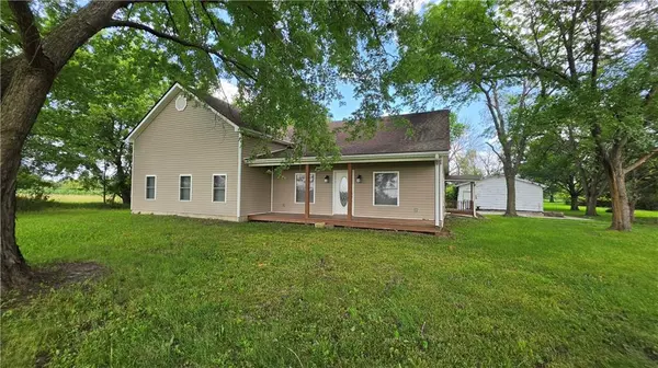 18680 State Route UU HWY, Jameson, MO 64647
