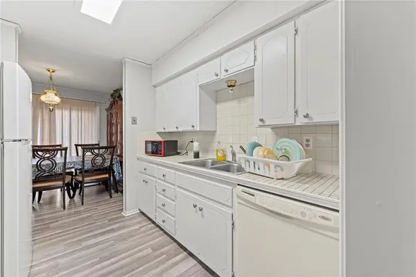 8117 Manning AVE, Raytown, MO 64138