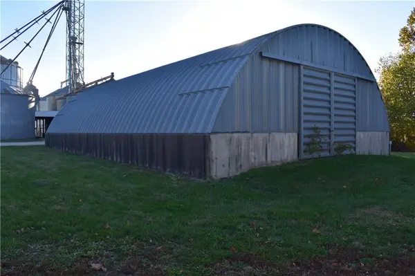 N. Valleybrook ST, Burlington Jct, MO 64428