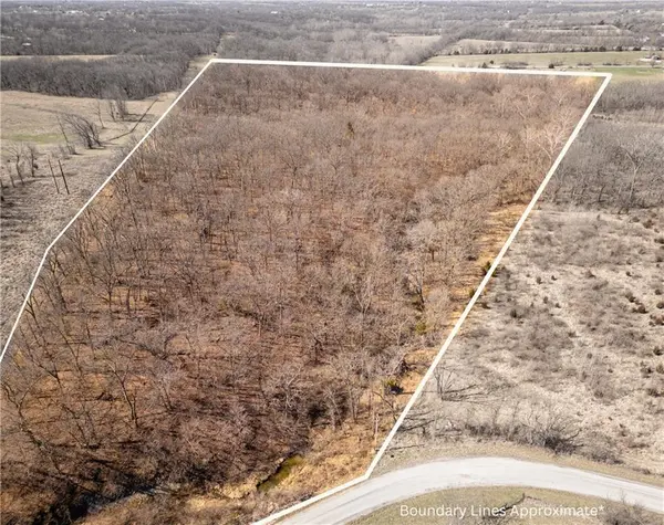 16018 Baxter RD, Excelsior Springs, MO 64024