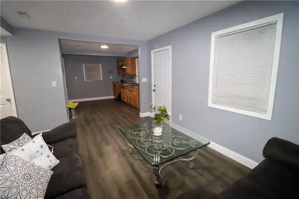 3400 Cypress ST, Kansas City, MO 64128