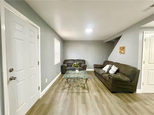 3400 Cypress ST, Kansas City, MO 64128