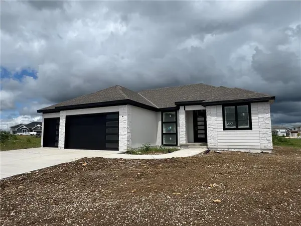 16937 S Illusion ST, Olathe, KS 66062