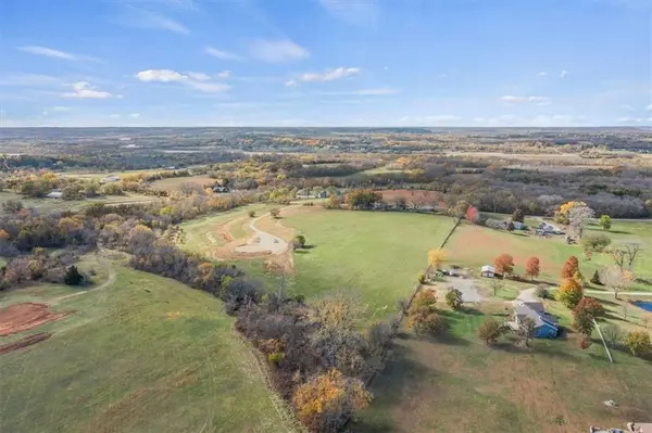 20 Acres M/L E 1700 RD, Lawrence, KS 66046