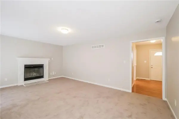 408 N Washington ST, Raymore, MO 64083