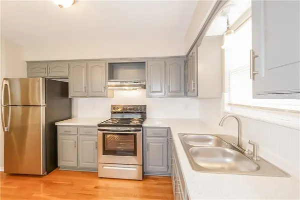 408 N Washington ST, Raymore, MO 64083