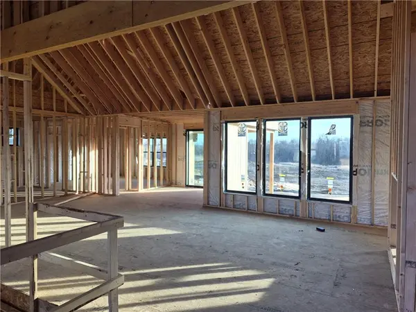 4264 Lake Shore CT, Basehor, KS 66007