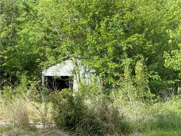 207 S West ST, Coffey, MO 64636