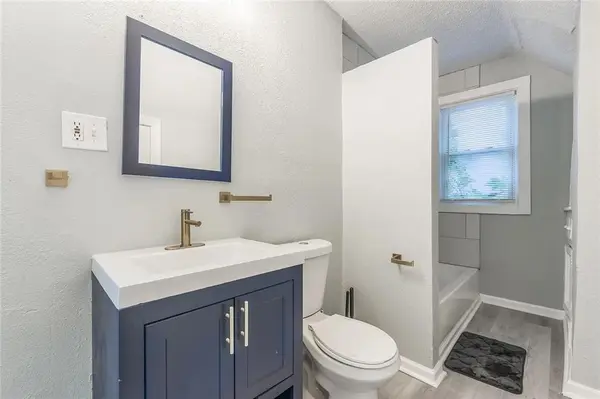 2641 Agnes AVE, Kansas City, MO 64127
