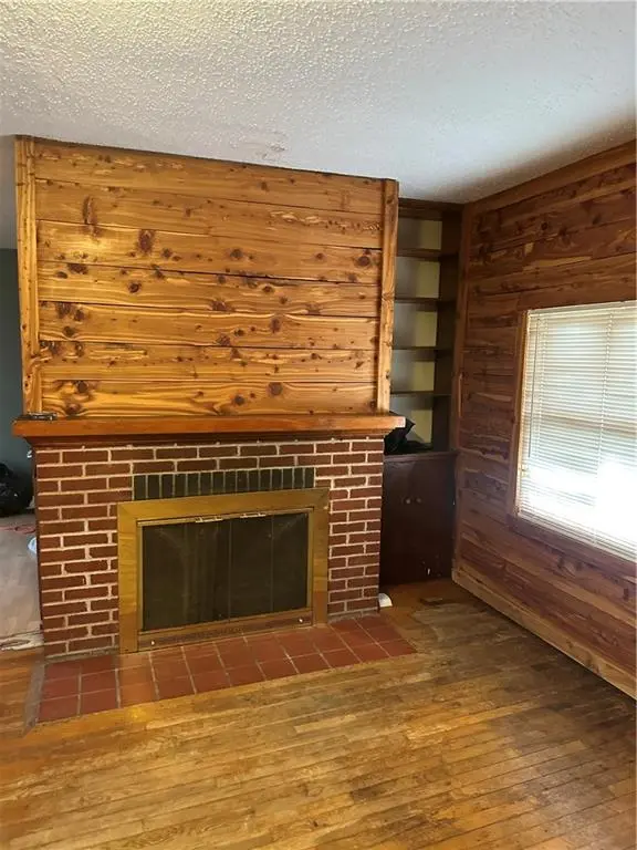 724 W 3rd ST, Maryville, MO 64468