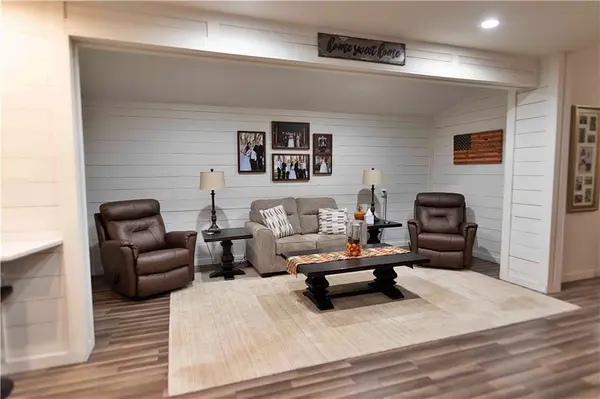 32184 E 237th ST, Ridgeway, MO 64481