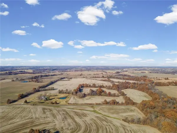 State Hwy EE HWY, Carrollton, MO 64633