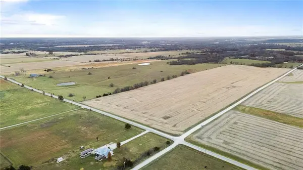 W 287th ST, Paola, KS 66071