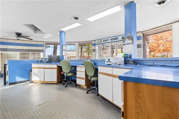 1604 E Hale Lake RD, Warrensburg, MO 64093