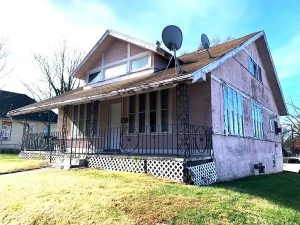 1002 S 22nd ST, St Joseph, MO 64507