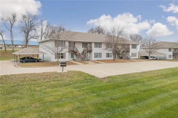 2301 S Riverside RD, St Joseph, MO 64507