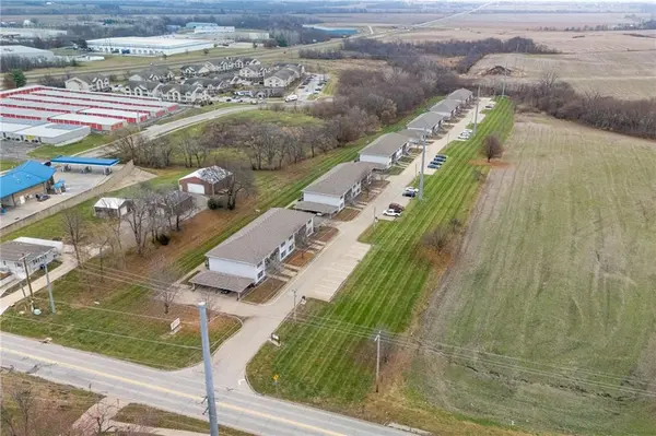 2301 S Riverside RD, St Joseph, MO 64507