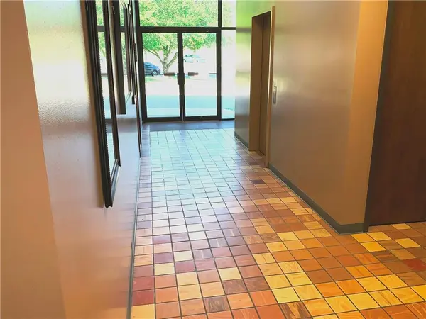 3110 Suite 203, Karnes RD, St Joseph, MO 64506