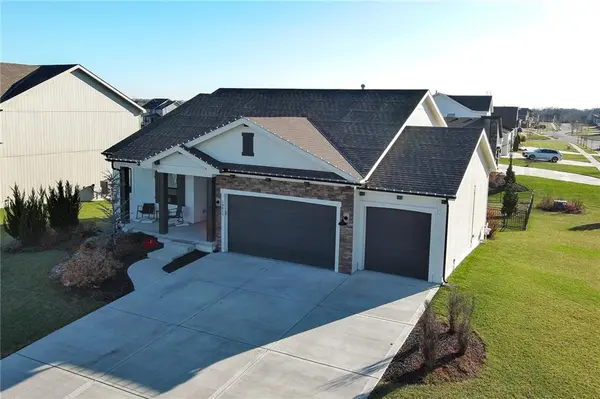19013 W 188th TER, Spring Hill, KS 66083