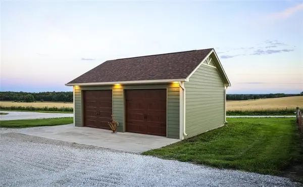 1193 SE 23 HWY, Windsor, MO 65360