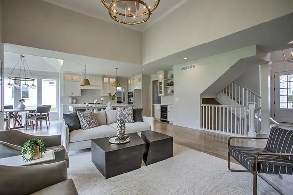 17025 Parkhill ST, Overland Park, KS 66221