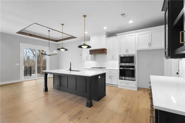 17139 S Barstow ST, Olathe, KS 66062